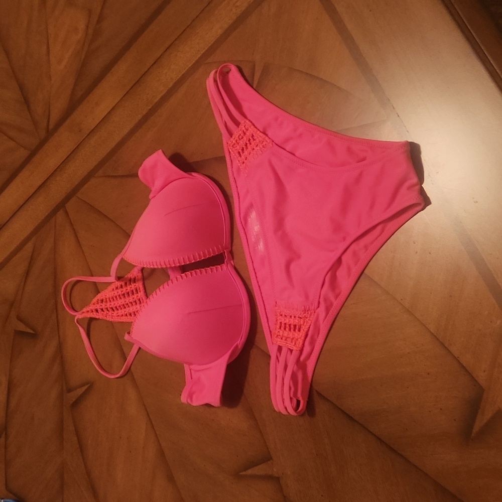 Bikini 👙 VS
